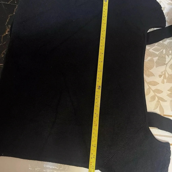 Rising Falcon Sweater Size 1X Black good fort size L - Picture 3 of 6